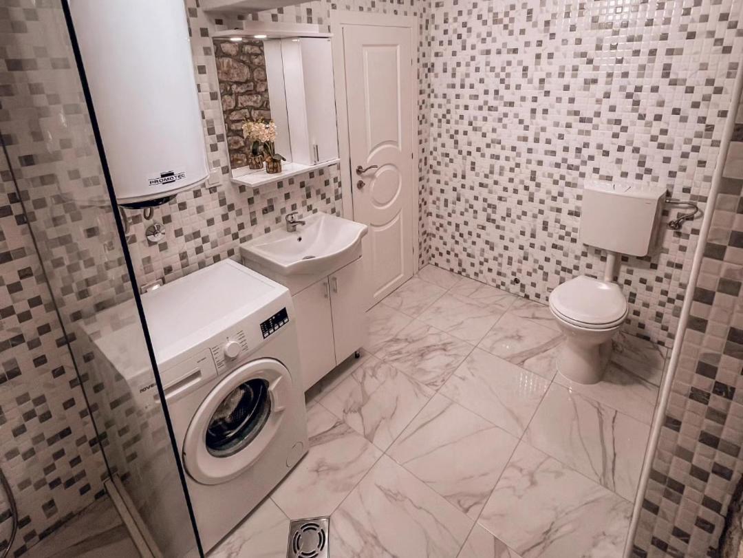 Apartmani Dumezic Bar Oda fotoğraf