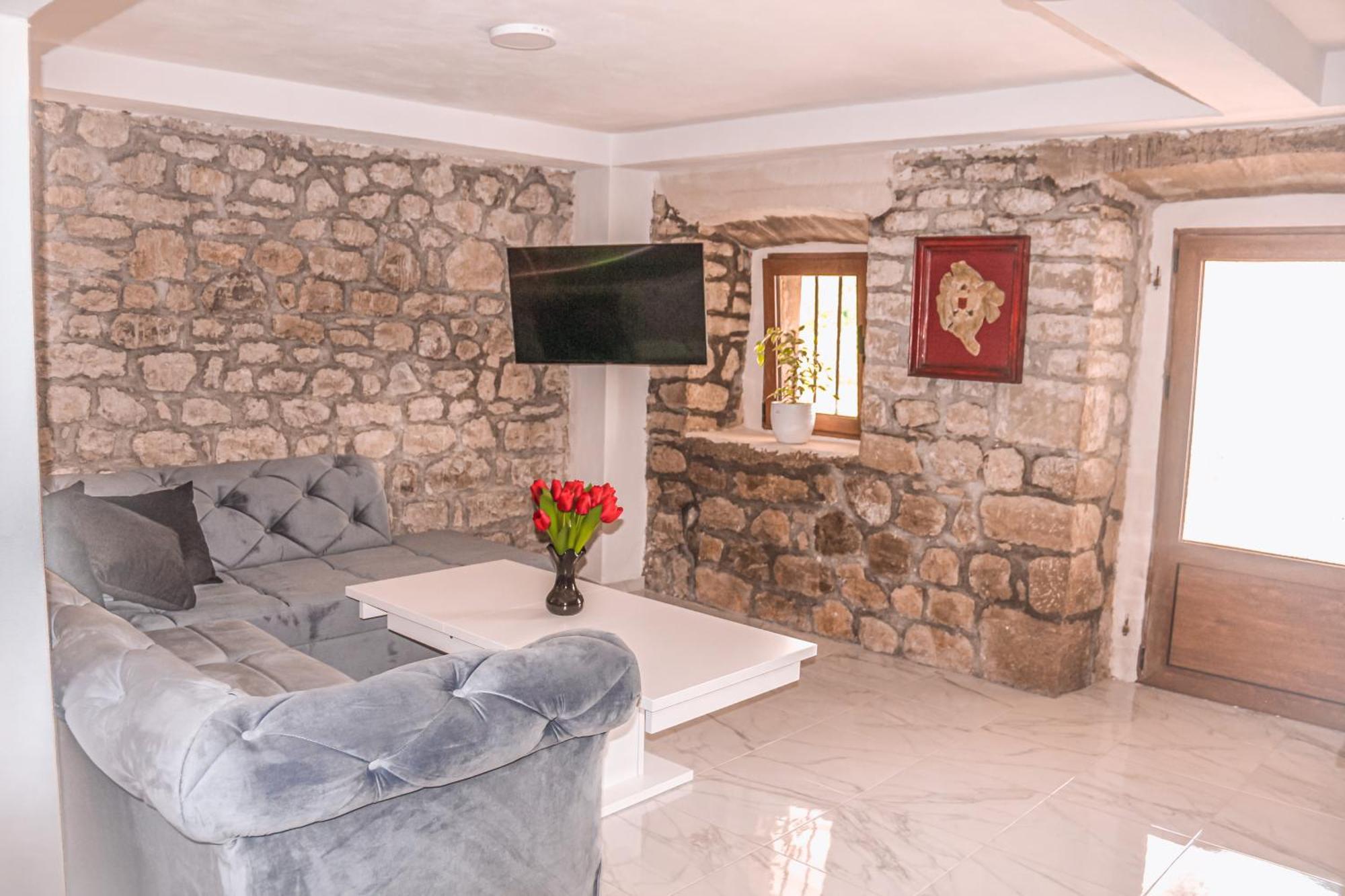 Apartmani Dumezic Bar Oda fotoğraf